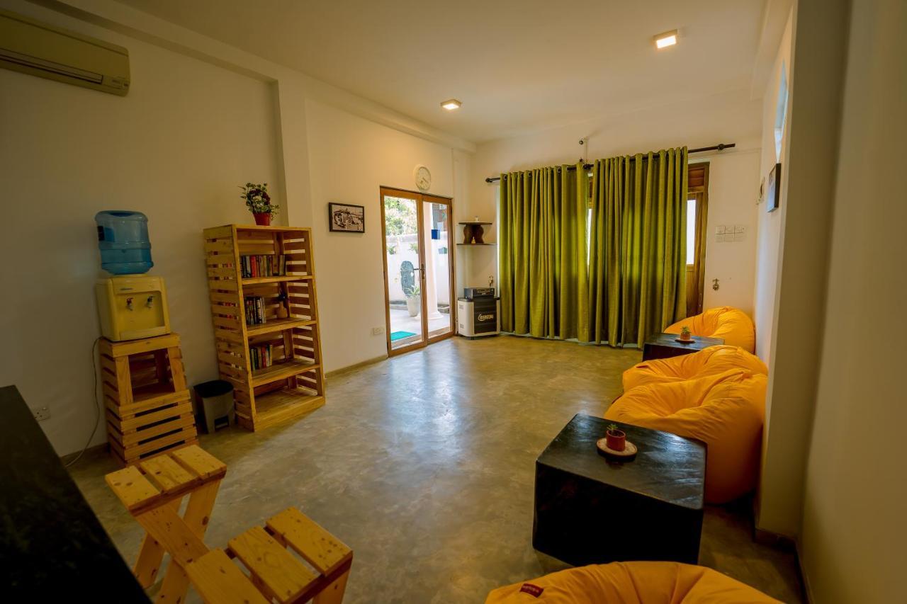 Sixth Sense Hostel Унаватуна Екстер'єр фото